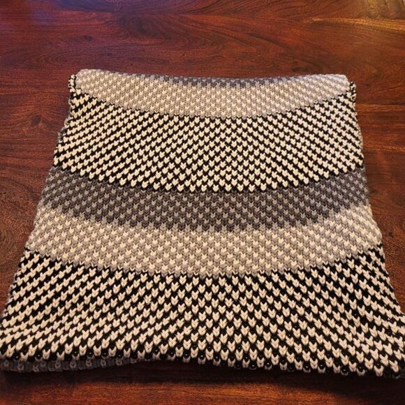 Scarf - Picture 2 of 4